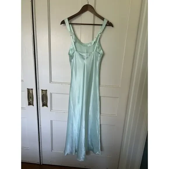 Vtg. Jones New York Slip Dress Womens Size Small Mint Green Romantic Comfort - Picture 2 of 9
